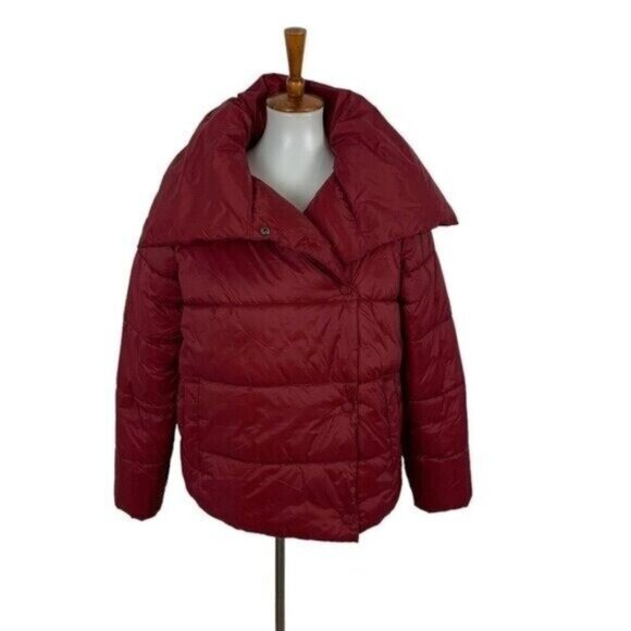 Banana Republic Puffer Jacket XS Red NWT Warm Winter Outerwear Cozy - Picture 1 of 8